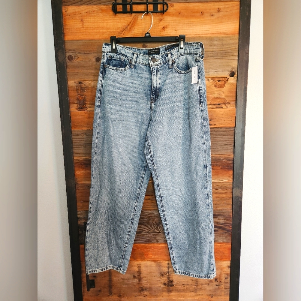 NWT Banana Republic Mom Jeans Size Womens 30